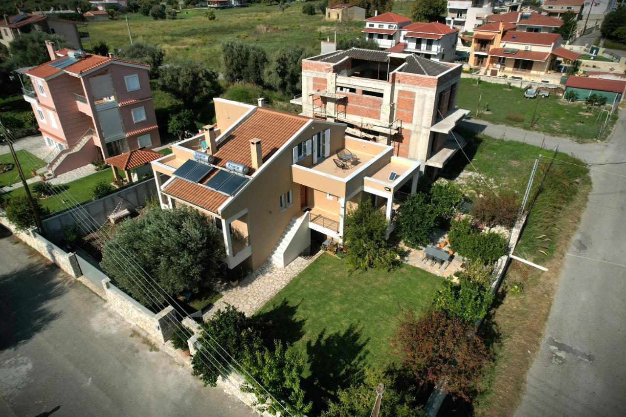 Fou'S Luxury Apartment Nafpaktos Exterior foto
